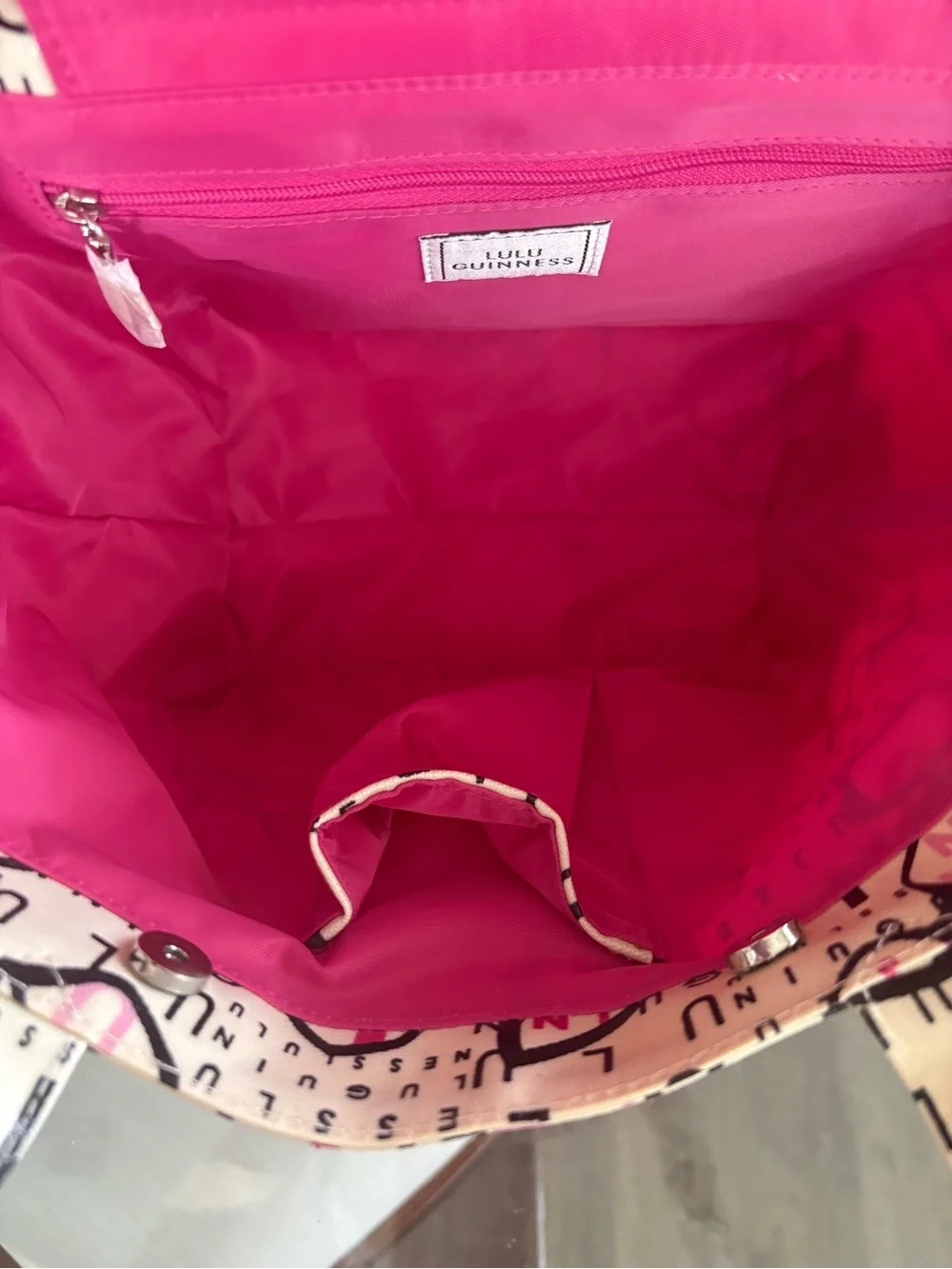 🩷🩷LULU GUINNESS PRINTED LAMINATED BAG & COSMETIC BAG!🩷🩷